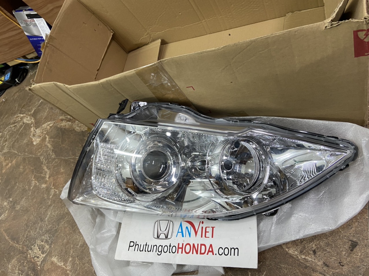 Đèn pha bên phụ xe Honda CRV 2009-2011